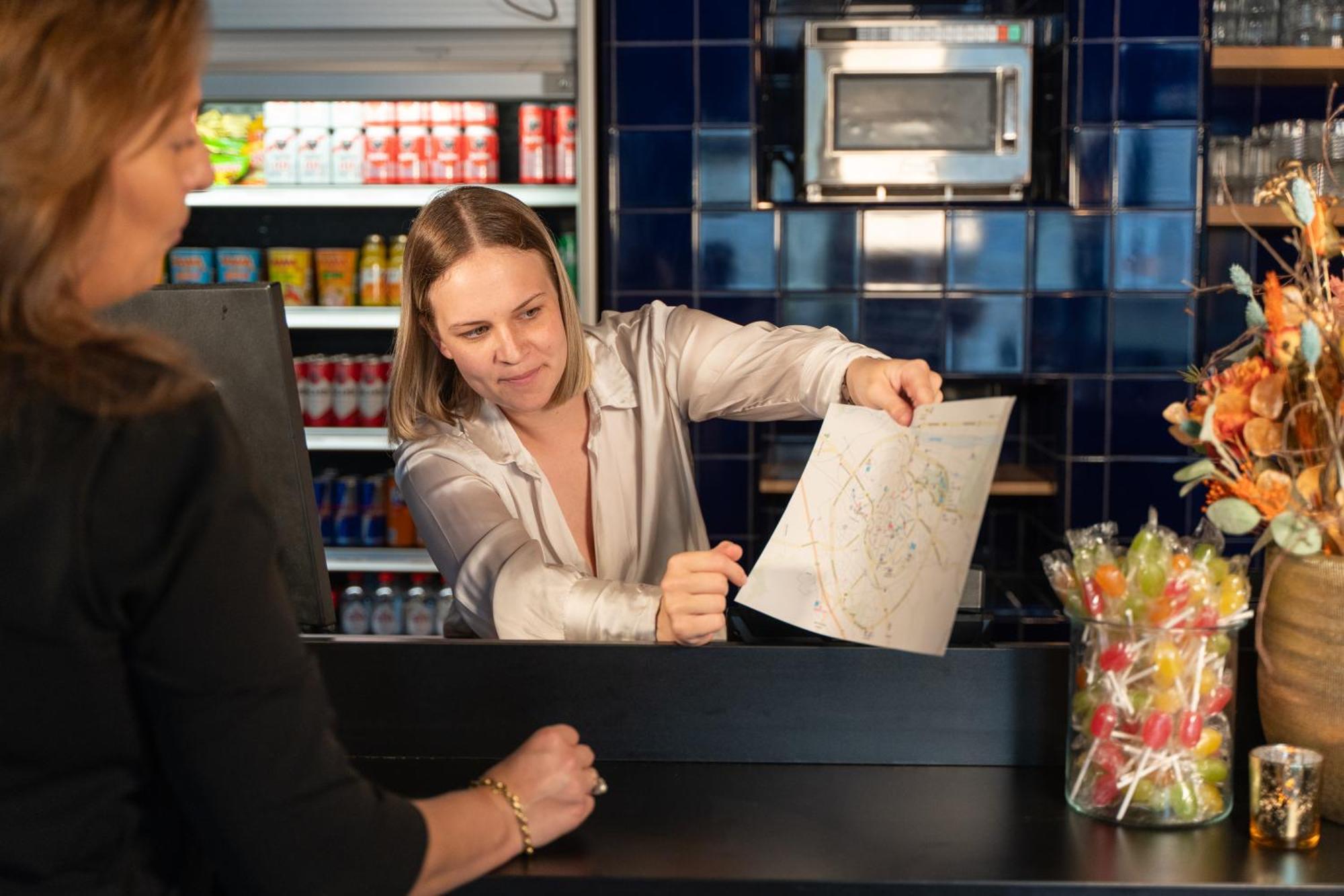 Ibis Styles Hasselt City Centre Bagian luar foto