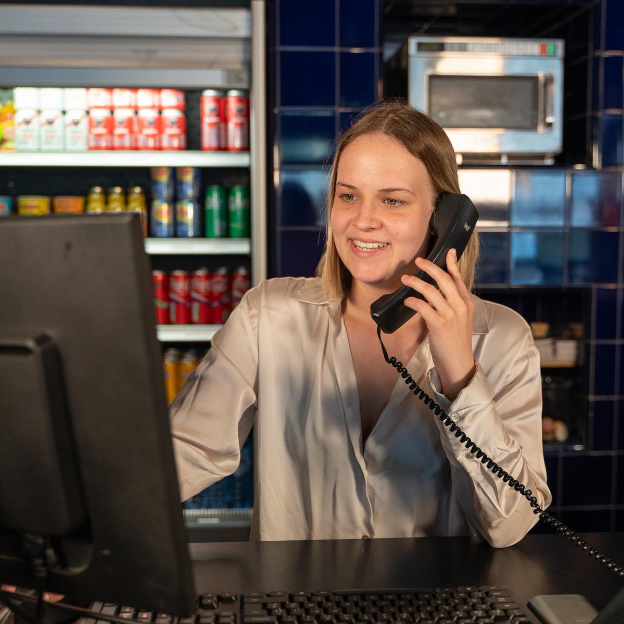 Ibis Styles Hasselt City Centre Bagian luar foto