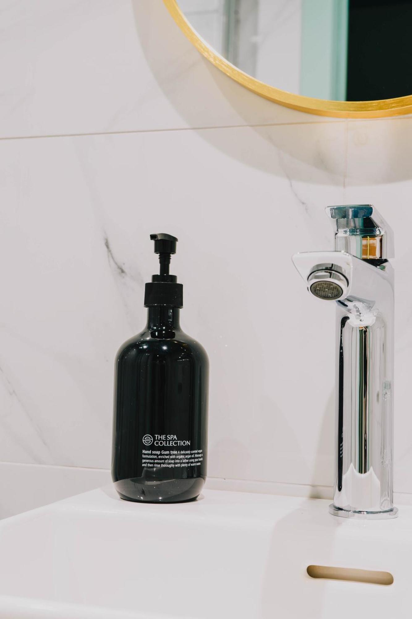 Ibis Styles Hasselt City Centre Bagian luar foto